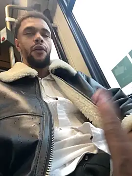 Lionayowe online show from 1, 11, 2025