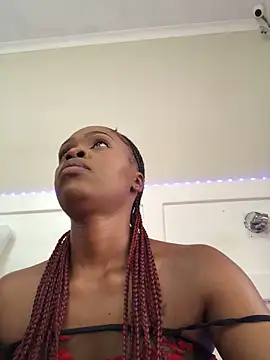 LuciousLips96 online show from 24, 11, 2025