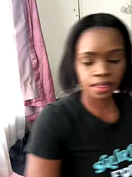 LuciousLips96 online show from 29, 10, 2025