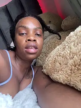 LuciousLips96 online show from 4, 3, 2026