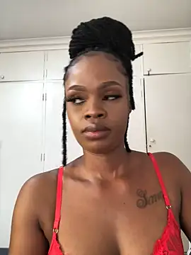 LuciousLips96 online show from 10, 10, 2025