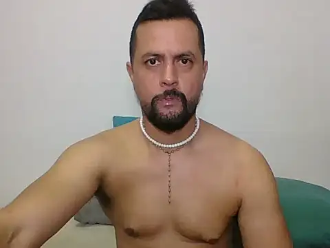 Snapshot of TRIISTAN_KING10 chatting on 15, 7, 2026 TRIISTAN KING10 online show from 15, 7, 2026
