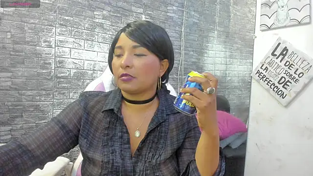 paola ih online show from 6, 6, 2026