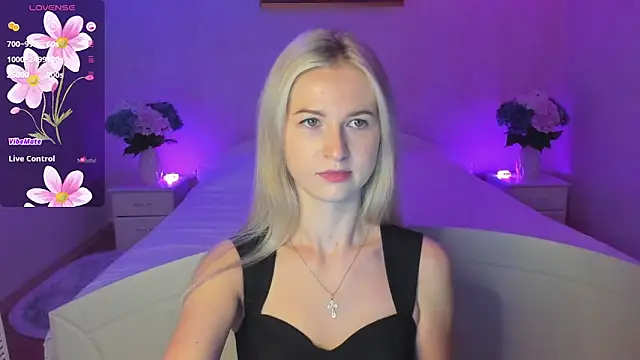 AnnaCarrera online show from 13, 10, 2025