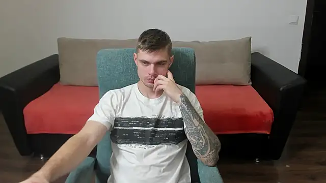 maks wolfis online show from 27, 1, 2025