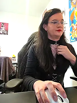 Snapshot of HotysimeHot1 chatting on 17, 4, 2026 HotysimeHot1 online show from 17, 4, 2026
