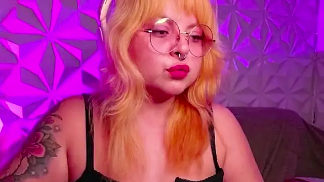 Satyn doll online show from 22, 9, 2025