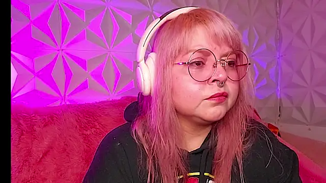 Satyn doll online show from 11, 1, 2026