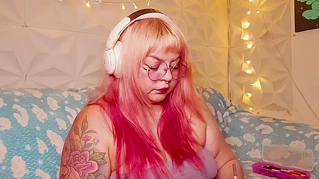 Satyn doll online show from 30, 6, 2026