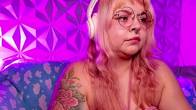 Satyn doll online show from 7, 4, 2026