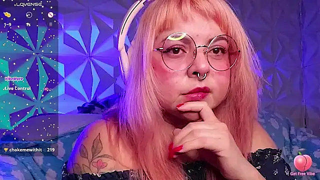 Satyn doll online show from 22, 3, 2026