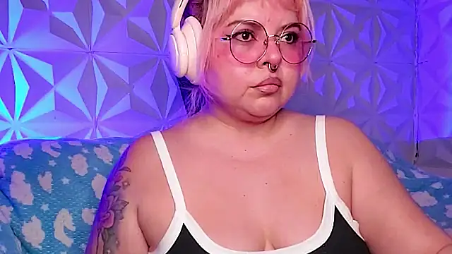 Satyn doll online show from 13, 4, 2026