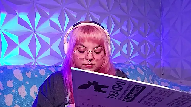 Satyn doll online show from 10, 4, 2026