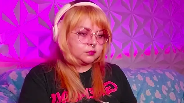 Snapshot of Satyn_doll chatting on 9, 10, 2025 Satyn doll online show from 9, 10, 2025