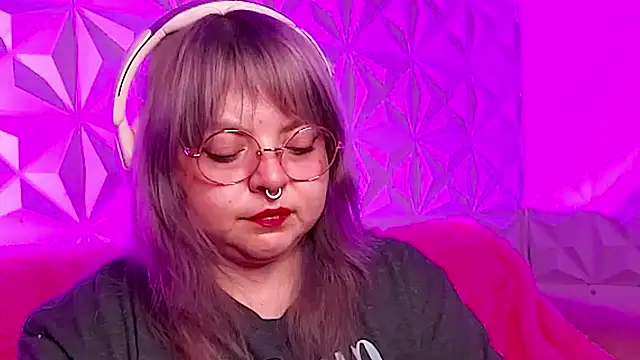 Snapshot of Satyn_doll chatting on 27, 10, 2025 Satyn doll online show from 27, 10, 2025