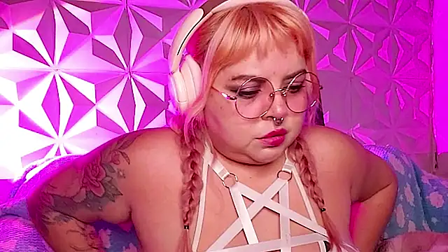 Satyn doll online show from 2, 4, 2026