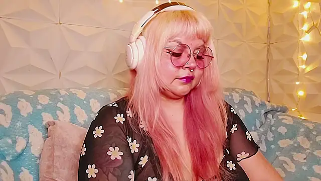 Satyn doll online show from 11, 6, 2026