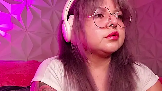 Snapshot of Satyn_doll chatting on 26, 10, 2025 Satyn doll online show from 26, 10, 2025