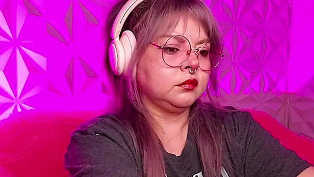 Snapshot of Satyn_doll chatting on 29, 10, 2025 Satyn doll online show from 29, 10, 2025