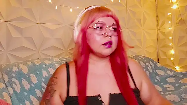 Satyn doll online show from 24, 6, 2026