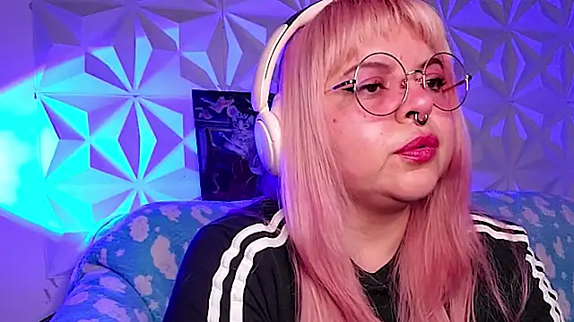 Satyn doll online show from 15, 4, 2026