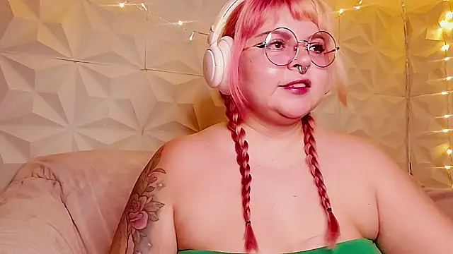 Satyn doll online show from 12, 7, 2026