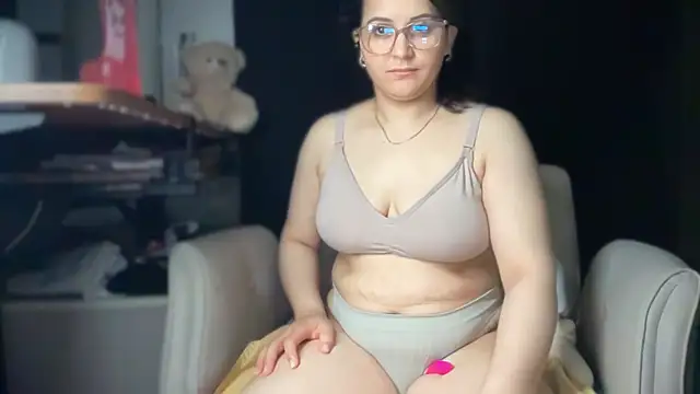 emalove-xh online show from 18, 5, 2026