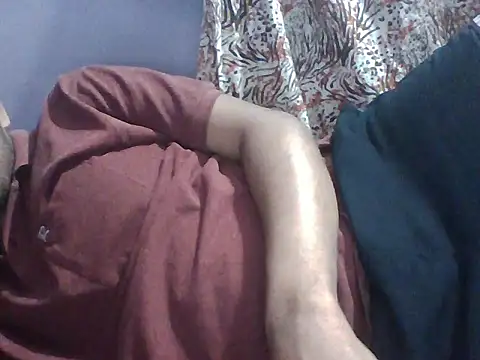 Snapshot of indianguy21 chatting on 28, 3, 2026 indianguy21 online show from 28, 3, 2026