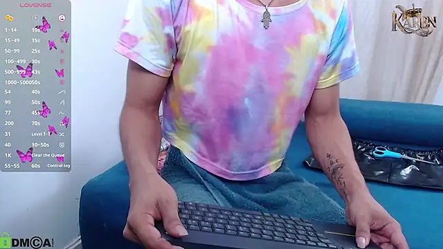 karen sofia  online show from 7, 10, 2025