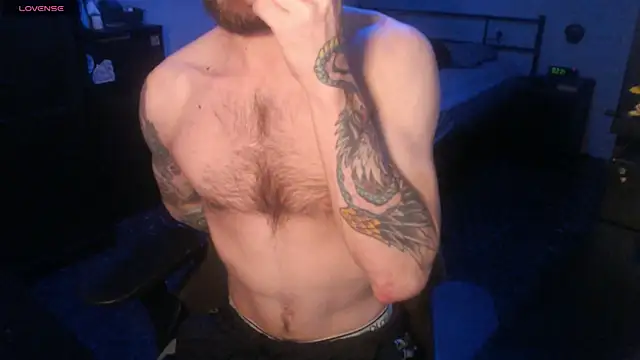 SexxxyLouis online show from 21, 10, 2025