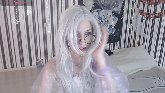  Hanna Moon  online show from 30, 10, 2025