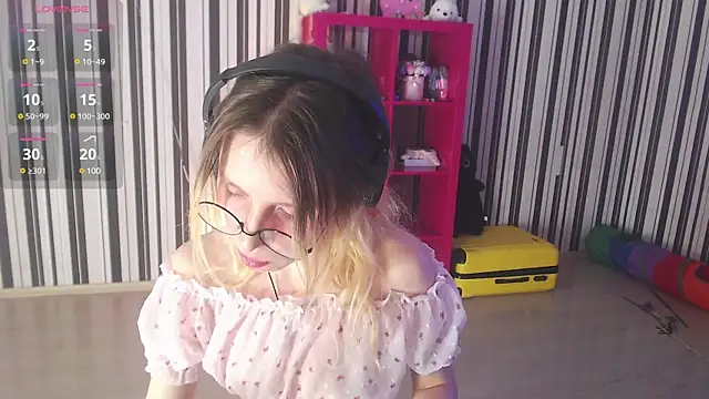 Snapshot of _Hanna_Moon_ chatting on 18, 12, 2024 Hanna Moon online show from 18, 12, 2024