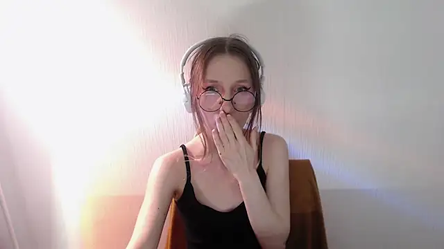 Snapshot of _Hanna_Moon_ chatting on 28, 5, 2026 Hanna Moon online show from 28, 5, 2026