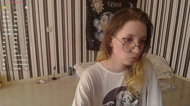 Snapshot of _Hanna_Moon_ chatting on 12, 9, 2025 Hanna Moon online show from 12, 9, 2025