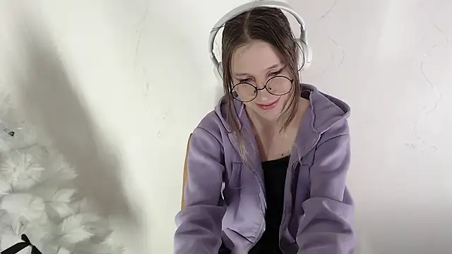  Hanna Moon  online show from 10, 2, 2026