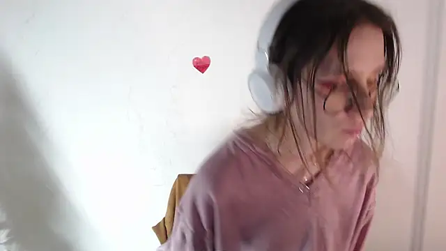  Hanna Moon  online show from 2, 3, 2026