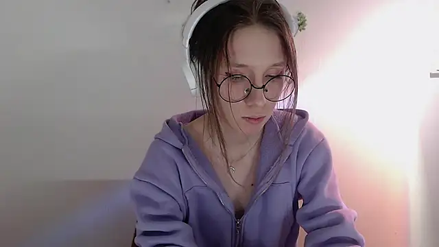 Snapshot of _Hanna_Moon_ chatting on 18, 5, 2026 Hanna Moon online show from 18, 5, 2026