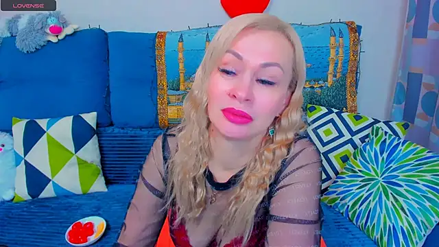 EllenMoore online show from 17, 12, 2024