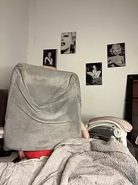 Rachell More online show from 4, 2, 2025