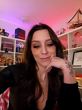 LilyOrion online show from 9, 4, 2026