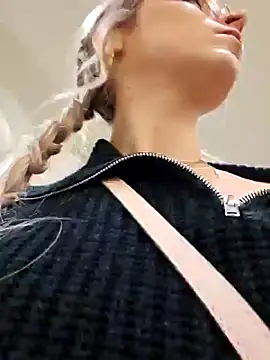 LilyOrion online show from 6, 12, 2024