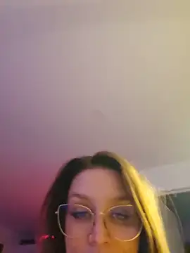 LilyOrion online show from 15, 5, 2026