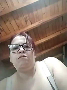 Snapshot of AyantiPonz79 chatting on 10, 11, 2025 AyantiPonz79 online show from 10, 11, 2025