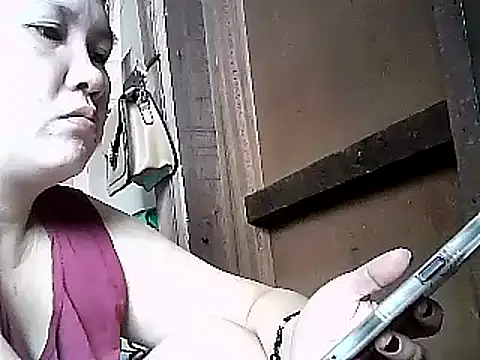 XbighotbootyX online show from 5, 1, 2025