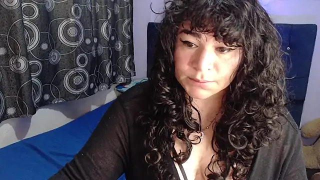 Snapshot of ANGELIQUE_KLANE chatting on 1, 7, 2026 ANGELIQUE KLANE online show from 1, 7, 2026
