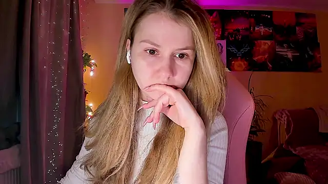 GoodWitch  online show from 25, 9, 2025