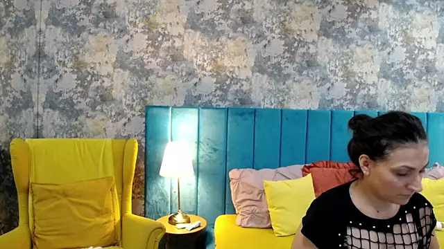 LisaCroft online show from 12, 10, 2025