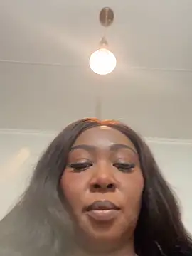 Snapshot of Bootyliciouse21X chatting on 20, 5, 2026 Bootyliciouse21X online show from 20, 5, 2026