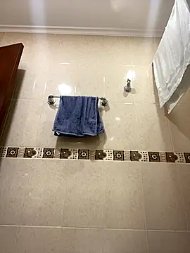 Fancyxlove online show from 14, 11, 2025