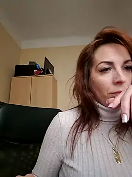 Almmaxxxx online show from 4, 3, 2025